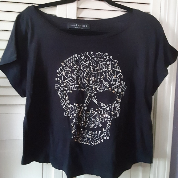 The Classic Tops - Skull Crop Tee